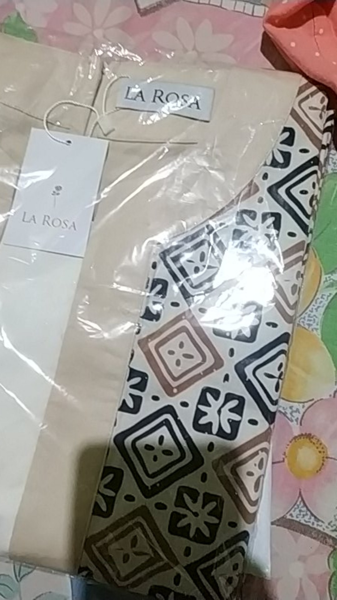 Atasan Batik Batwings Velvet