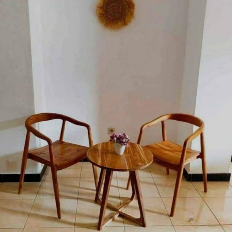 KURSI TERAS SELLY UNIK 2 KURSI DAN MEJA TERAS MINIMALIS ASLI JEPARA BAHAN KAYU JATI