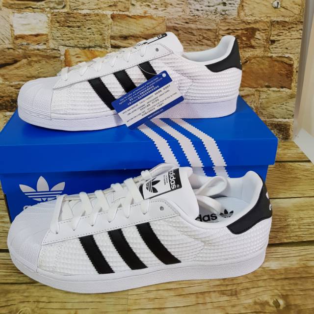 Adidas Superstar