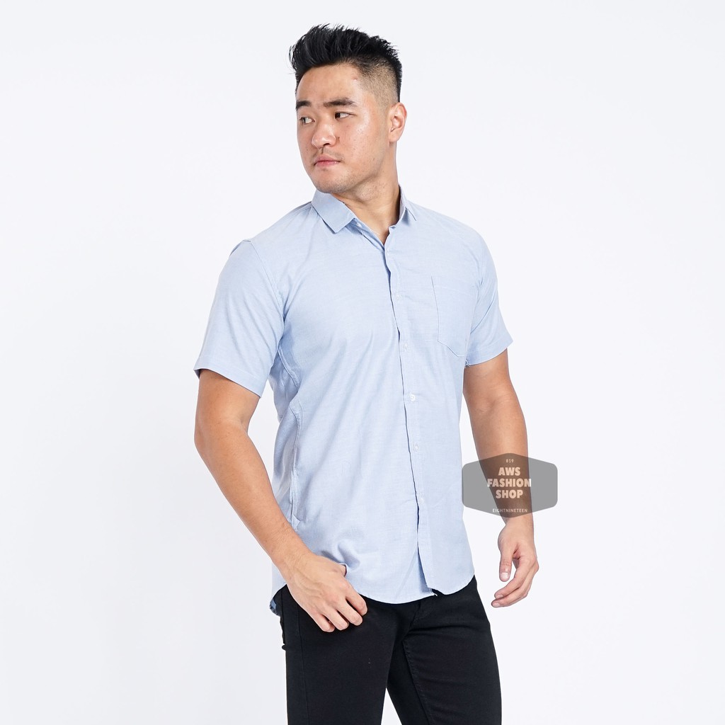 Baju Kemeja Pria Lengan Pendek Warna Biru Muda Soft Blue Biru Langit Oxford Casual Slimfit Cowok