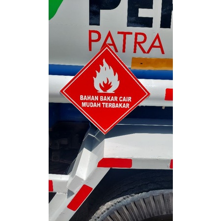 logo bahan bakar mudah terbakar