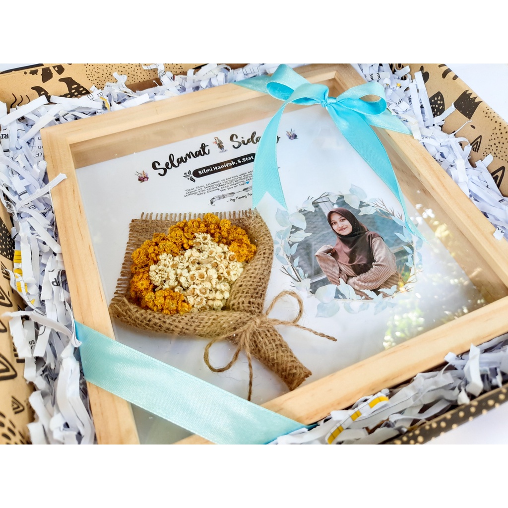 3D Edelweis In Frame Bingkai Kayu ANTI PECAH 20x20cm Hadiah Wisuda Ultah Nikahan | Bunga Budidaya