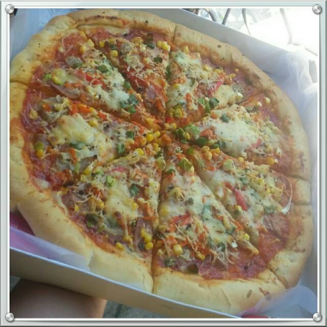 

PIZZA RIA