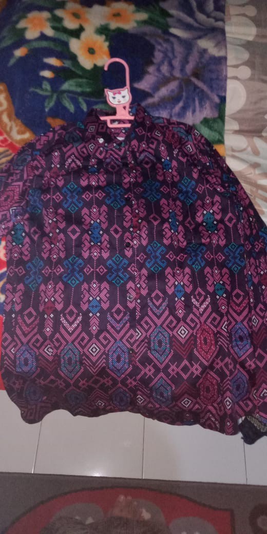 Maciku Kemeja Batik Motif Songket Lengan Panjang Warna Ungu 3634