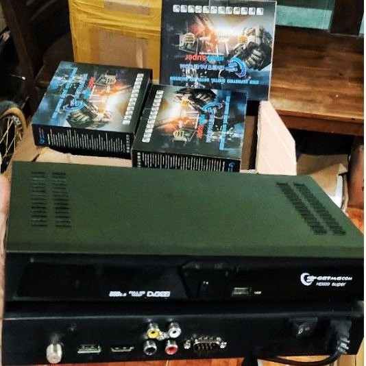 RECEIVER GETMECOM HD009 SUPER TANPA LAN BUKAN MONTHONG K5S