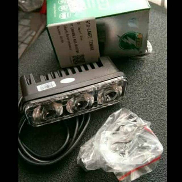 Lampu tembak led 3 titik mata