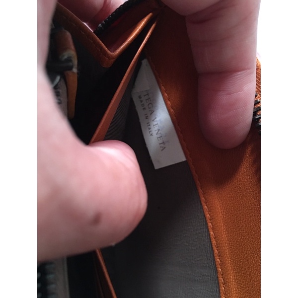 Preloved Bottega Veneta wallet authentic