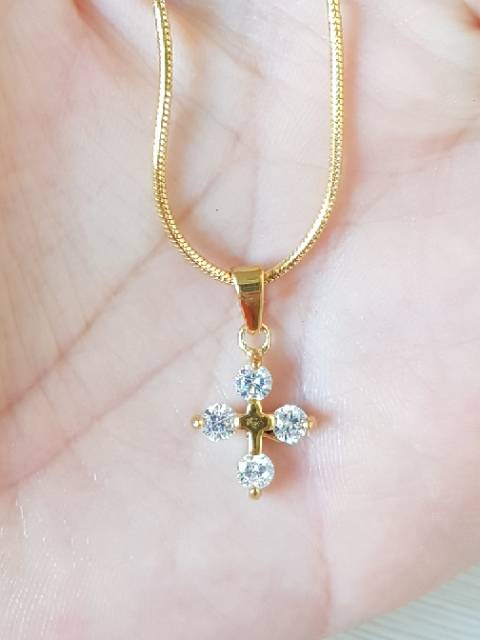 Kalung salib cantik / kalung dalib titanium gold fashion model elegant kualitas import antikarat