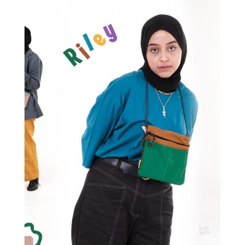 RILEY SLINGBAG