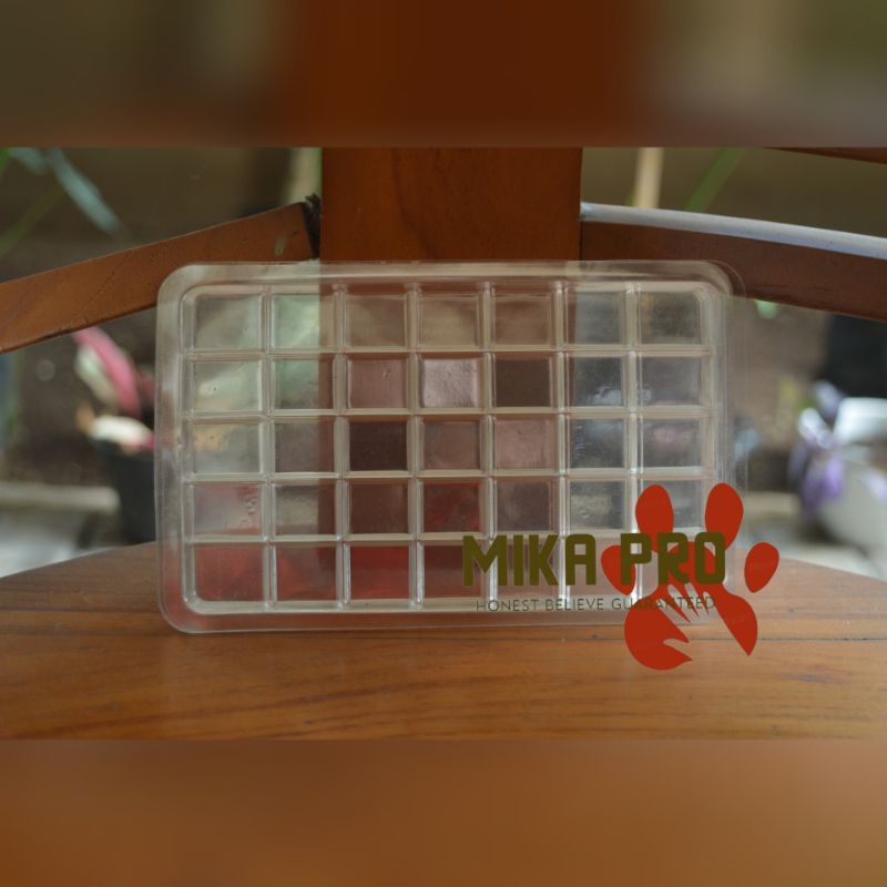 Tray Cacing Beku / Mika Cacing Beku / Cetakan Cacing Bening