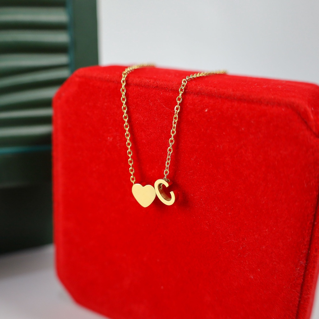 Kalung huruf dengan hati love warna gold kualitas super bahan titanium anti karat