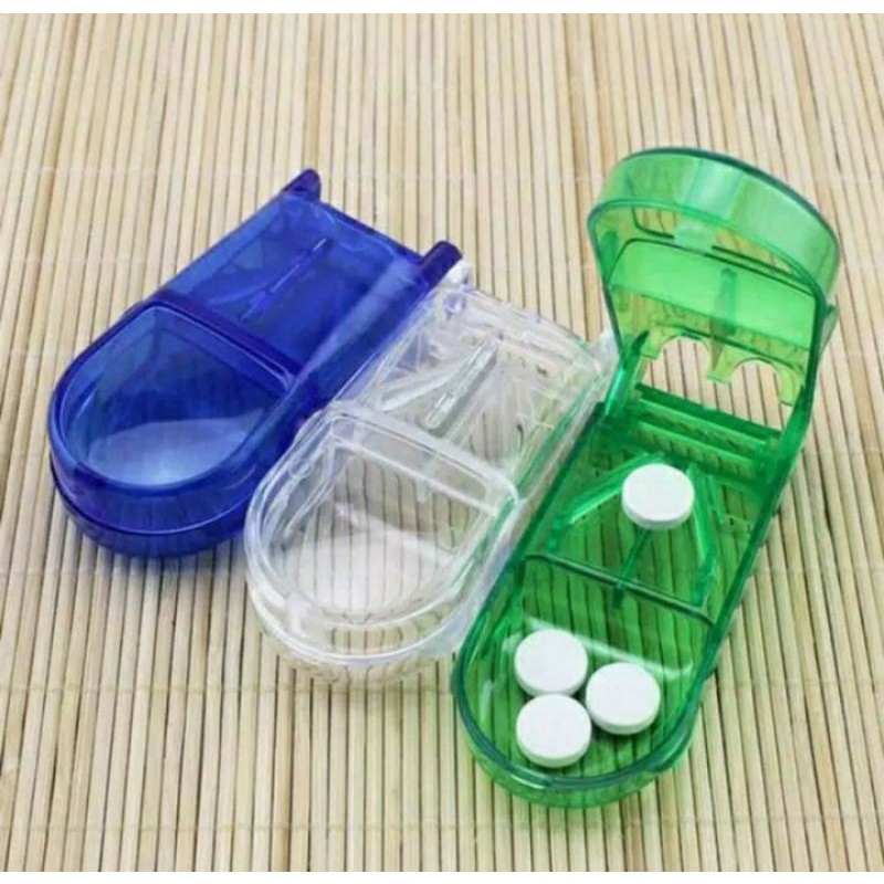 Alat pemotong obat box potong tempat obat travel mini capsul pill cutter