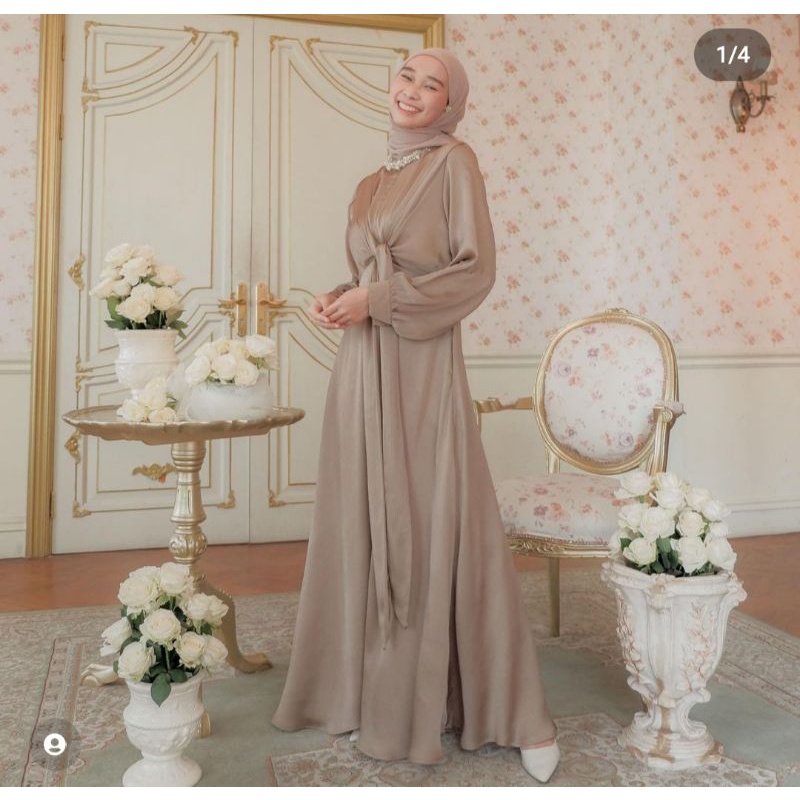 ADELINE DRESS OAK SIZE S BY DEAVHIJAB