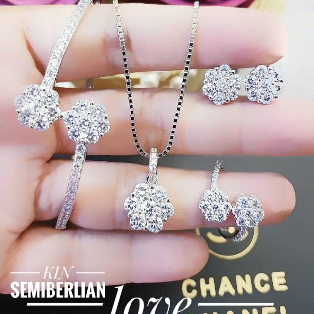 perhiasan replika berlian set lapis emas 24k C199