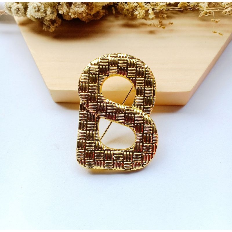 Brooch Buttonscarves KW//Bros Buttonscarves Polos/Mata/Mutiara-B-GOLD
