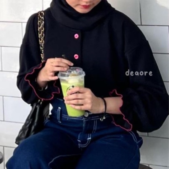 𝐝𝐞.𝐚𝐨𝐫𝐞.벨바 Belva Top | Korean Crop outer