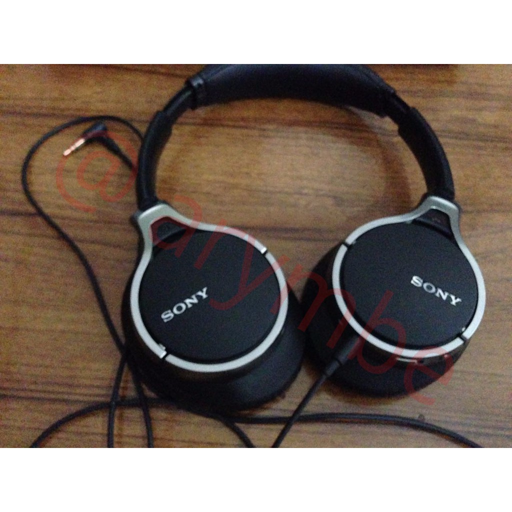 Sony MDR-10RNC Noise Canceling Headphones