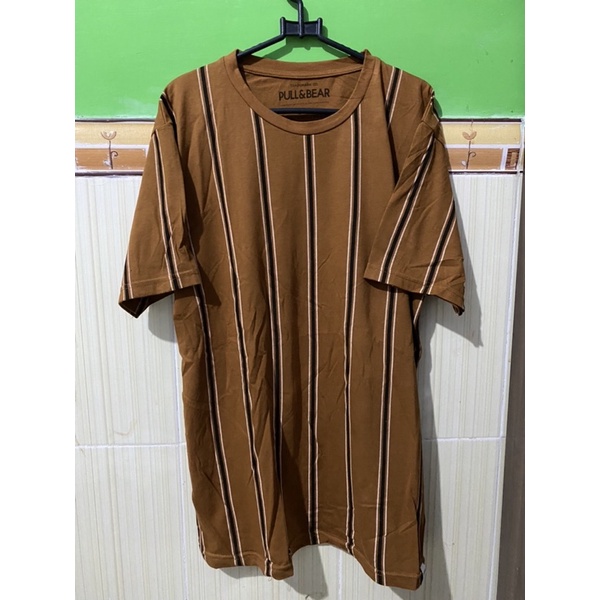 Preloved kaos Pull and bear cowok garis likenew