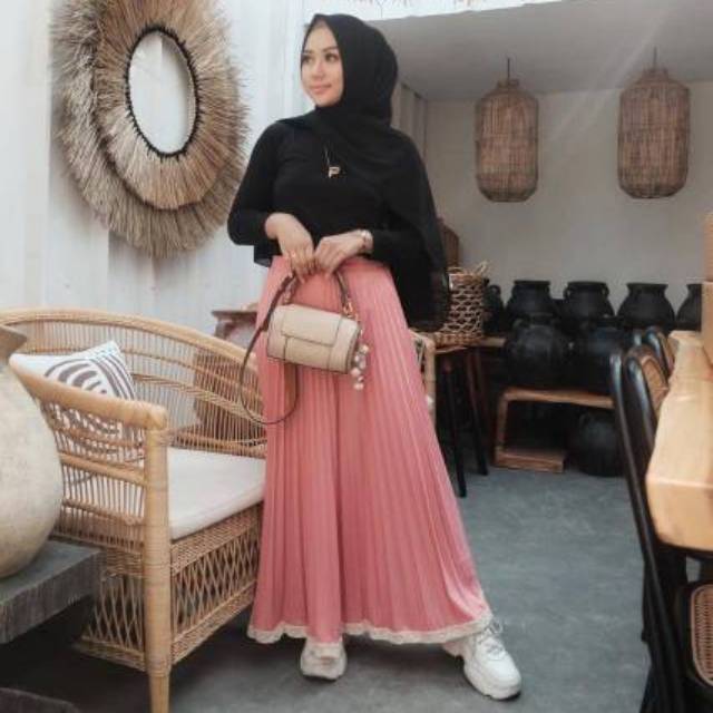 ROK PLISKET RENDA RAJUT (kecil)