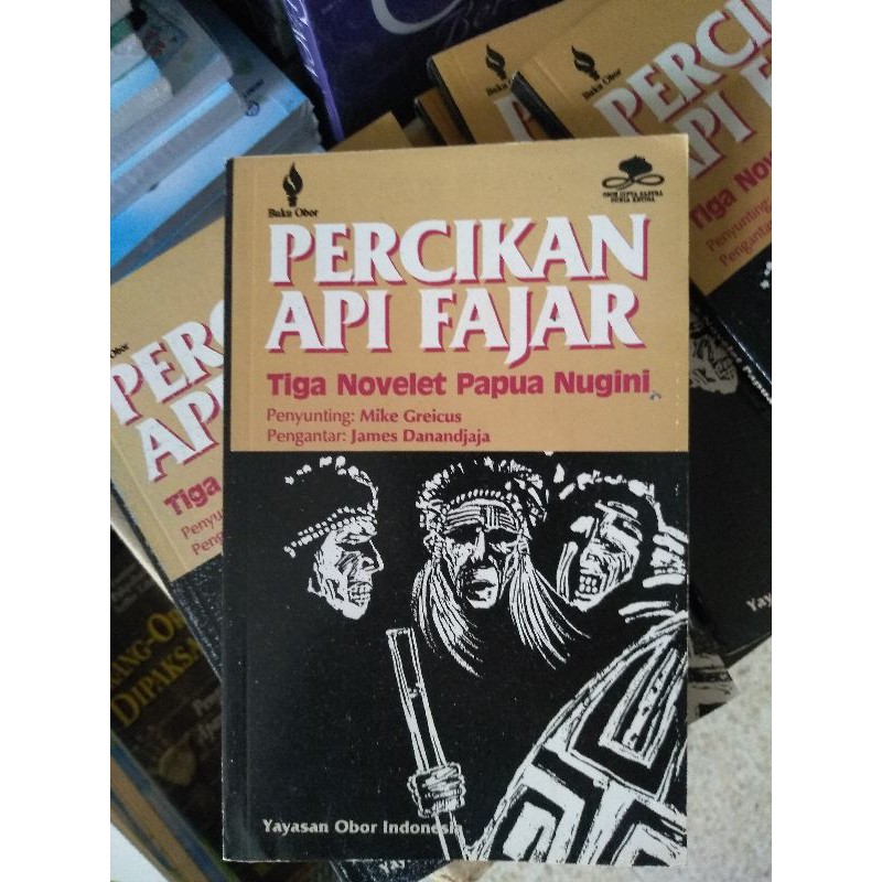 Percikan Api Fajar tiga novelet Papua Nugini - mike greicus