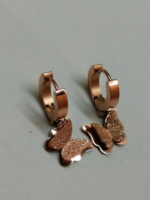 Anting titanium / anting wanita asli titanium / anting kupu kupu wanita import / anting bulat kupu