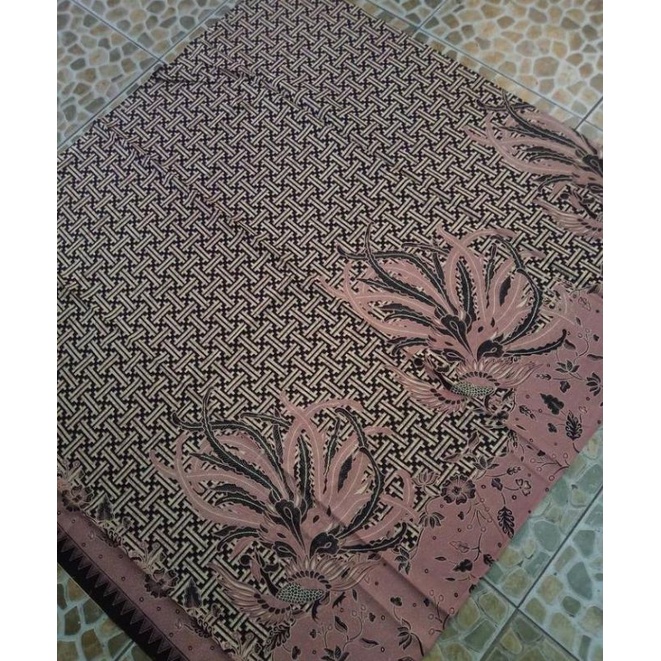 kain batik solo motif merak