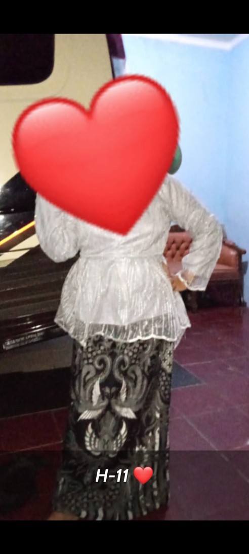 Maura Couple - Sania Ruffle Batik Couple Ori Ndoro Jowi Dnt Garansi Termurah Shopee - Kebaya Anabel