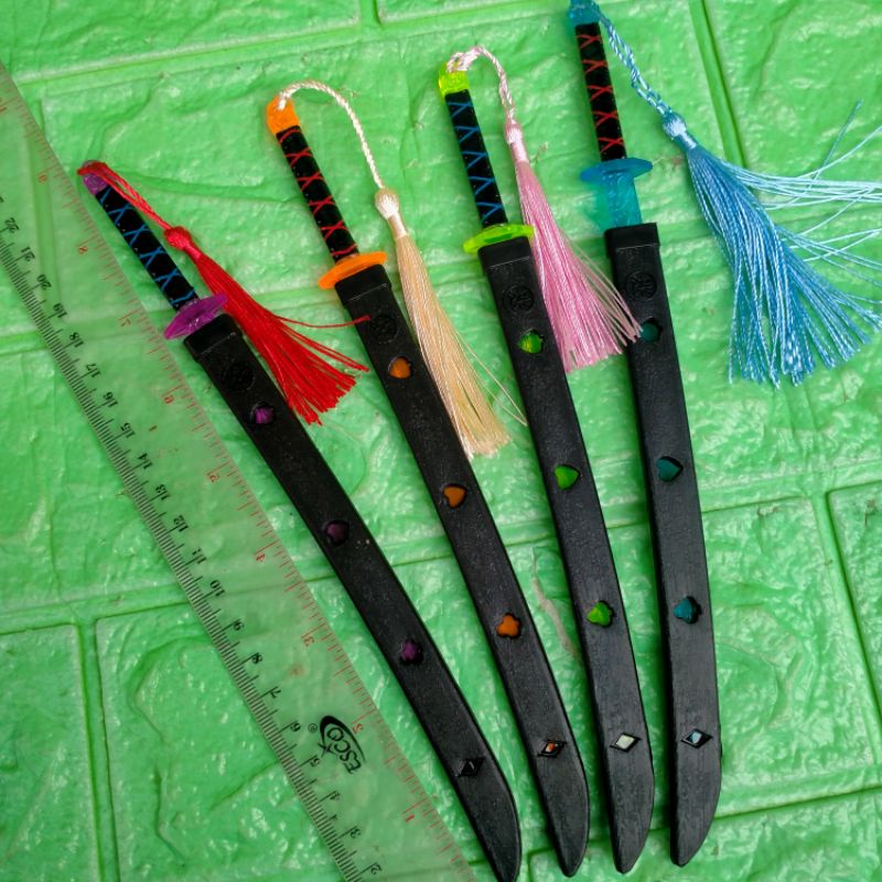 MAINAN SAMURAI PEDANG PISAU 25cm GROSIR