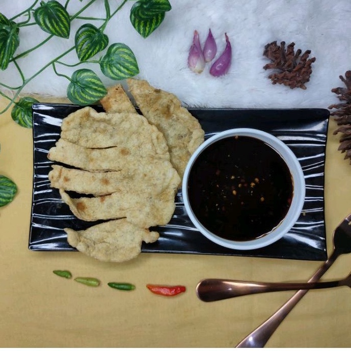 

pempek crispy ikan tenggiri isi 20 + vacum kendap udara + dus packing