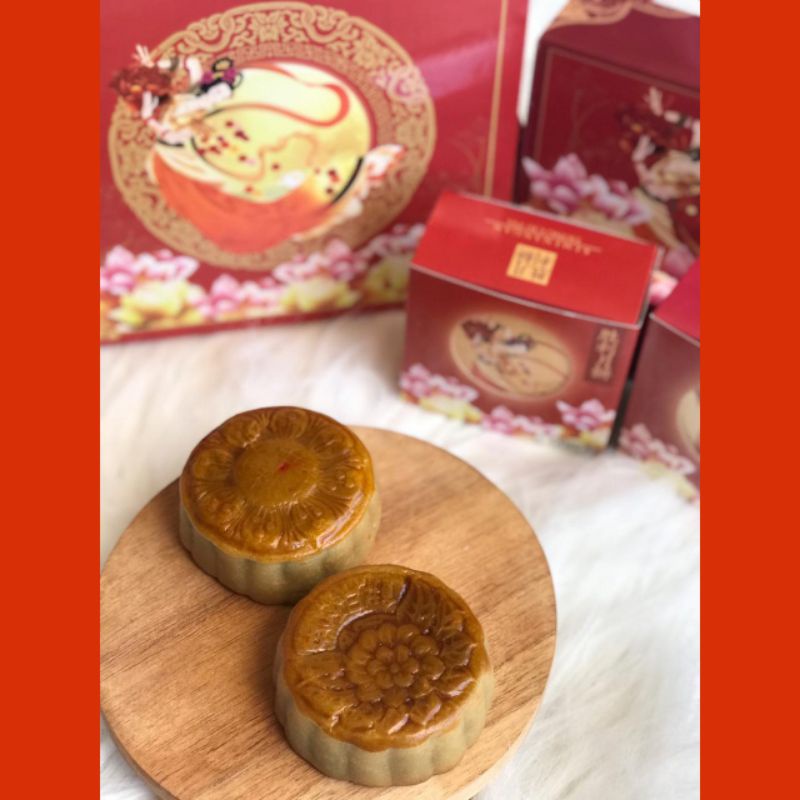 

MOON CAKE KUE BULAN TONG CIU PIA KEMENANGAN KULIT COKLAT ISI 2 PCS