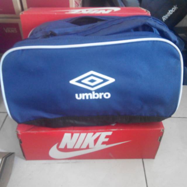 Tas sepatu umbro original