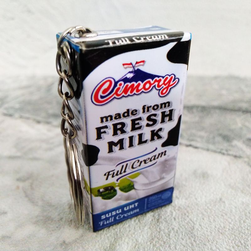GANTUNGAN KUNCI UNIK MURAH MINIATUR KOTAK MINUMAN-Cimory Cream