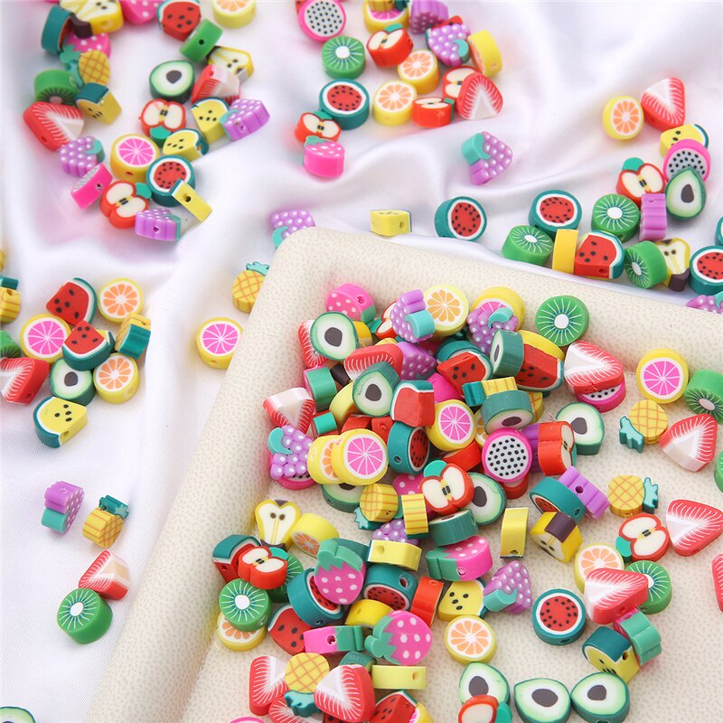 30Pcs Manik-Manik Spacer Polymer Clay Bentuk Buah / Hewan Warna Campur Untuk Membuat Perhiasan