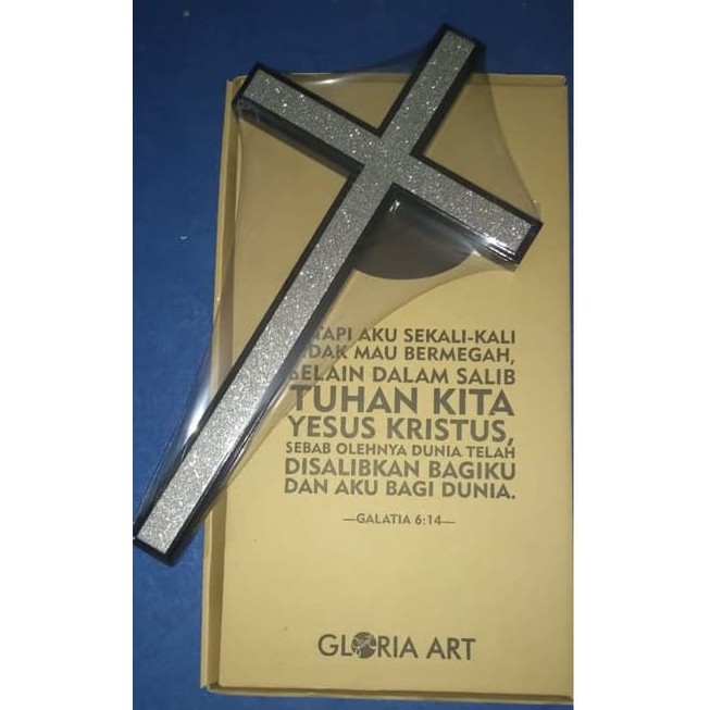 Salib Dinding Kayu 40 x 22 cm Warna Hitam List Silver
