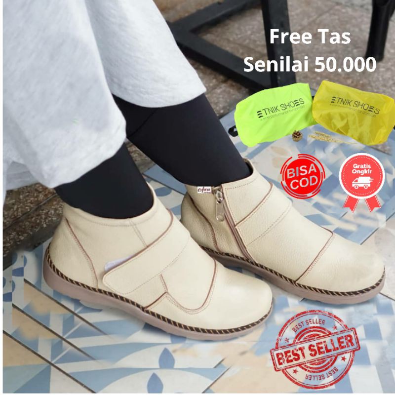 Sepatu boots Kerja Wanita Amelia etnikshoes