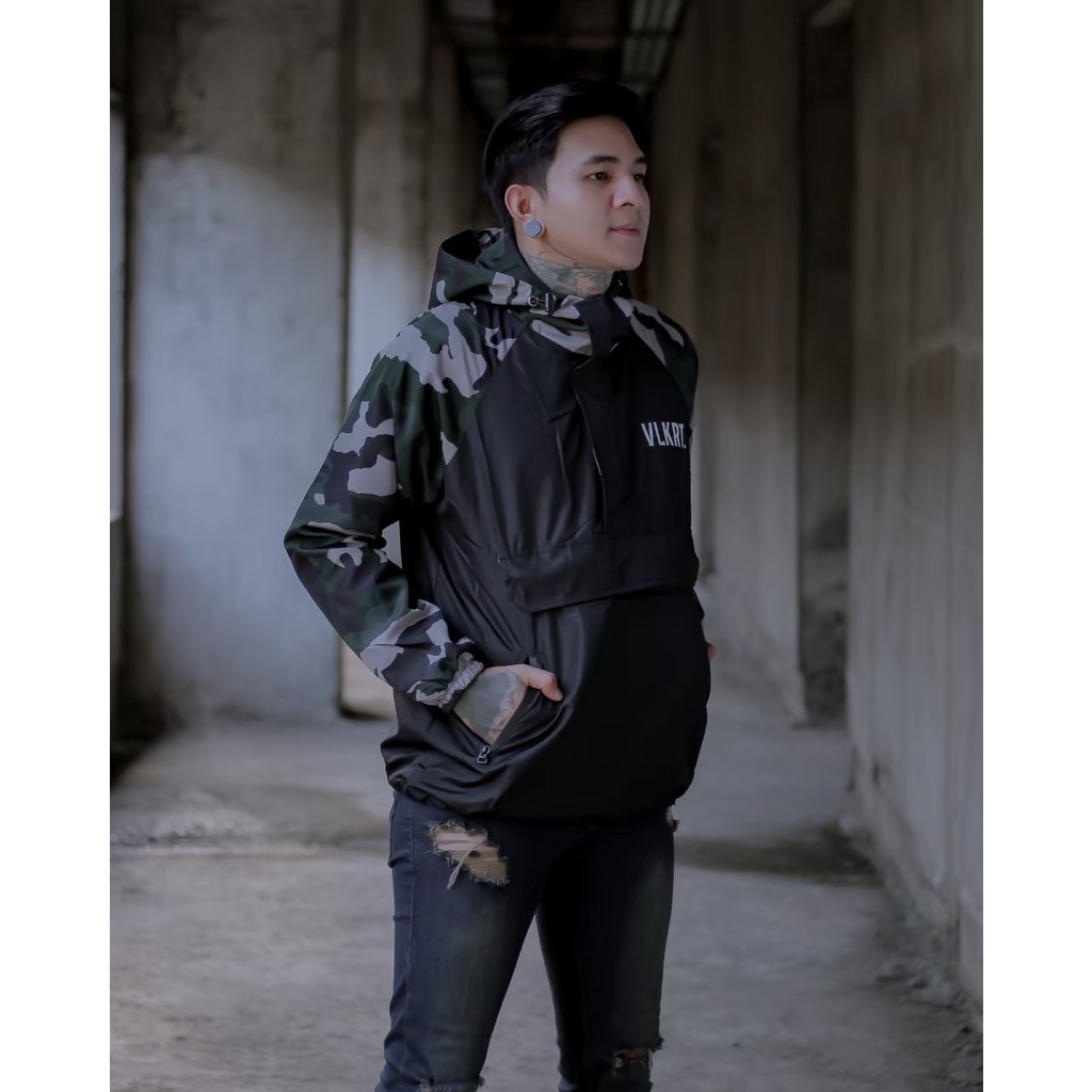 Jaket cagoule outdoor pria waterproof original VOLKRET / jaket parasut clasic premium taslan tebal anti air terlaris termurah