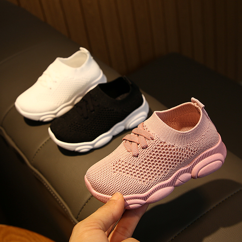 Sepatu sneakers anak polos import gaya keren