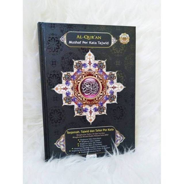 Penerbit Jabal Al-Quran Perkata Tajwid , Terjemah dan Tafsir Per Kata HC A4