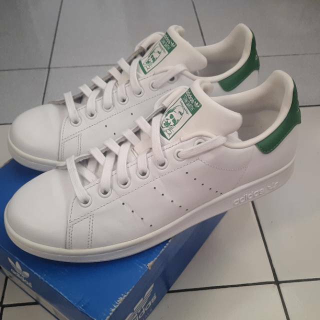 planet sports stan smith
