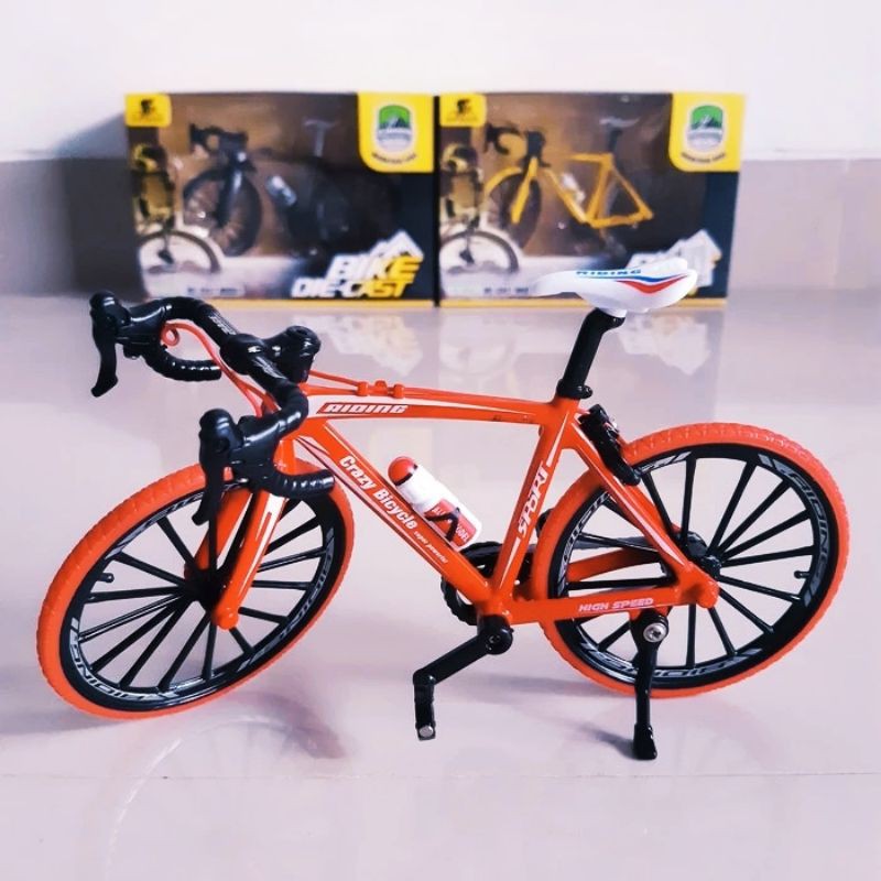 Diecast Sepeda Balap Alloy Mainan Miniatur Roadbike Bicycle Road Bike