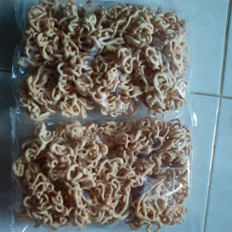 

kue cacing