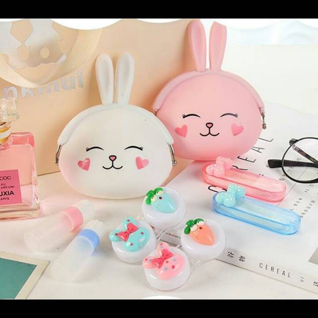 Travel kit Softlense model bunny lucu