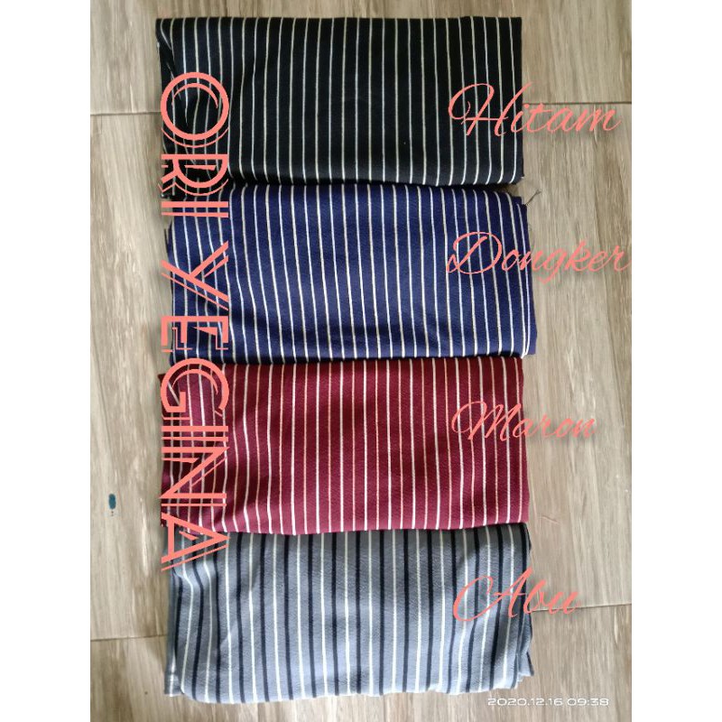 CELANA KULOT 7/8 PENDEK SUPER JUMBO MOTIF SALUR KECIL MOSCREPE.CELANA HARIAN JUMBO.CELANA WANITA