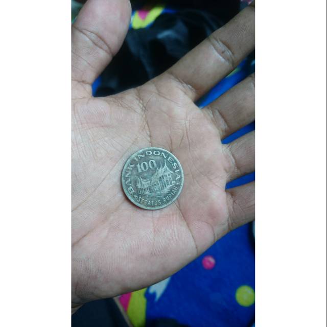 Uang koin kuno 100Rp tahun 1978