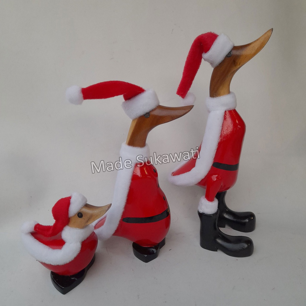 Patung bebek merah putih Sinterklas Santa Claus kerajinan kayu