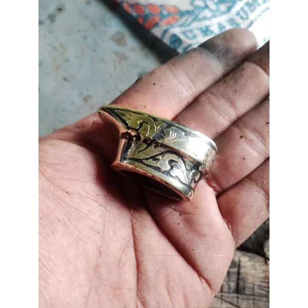 SLUT RING HENDEL GAGANG PISAU KUNINGAN BATIK