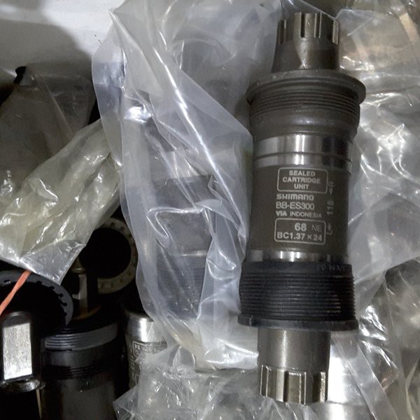 XGH67N Bottom Bracket - BB Shimano Octalink