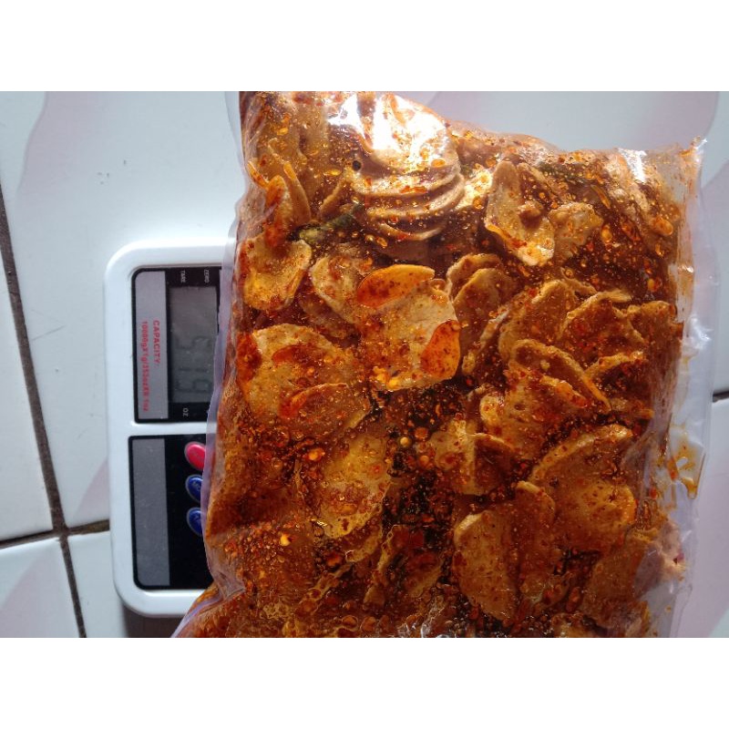 

basreng bulat enak gurih daun jeruk nya terasa banget isi 500 grm yaa:)