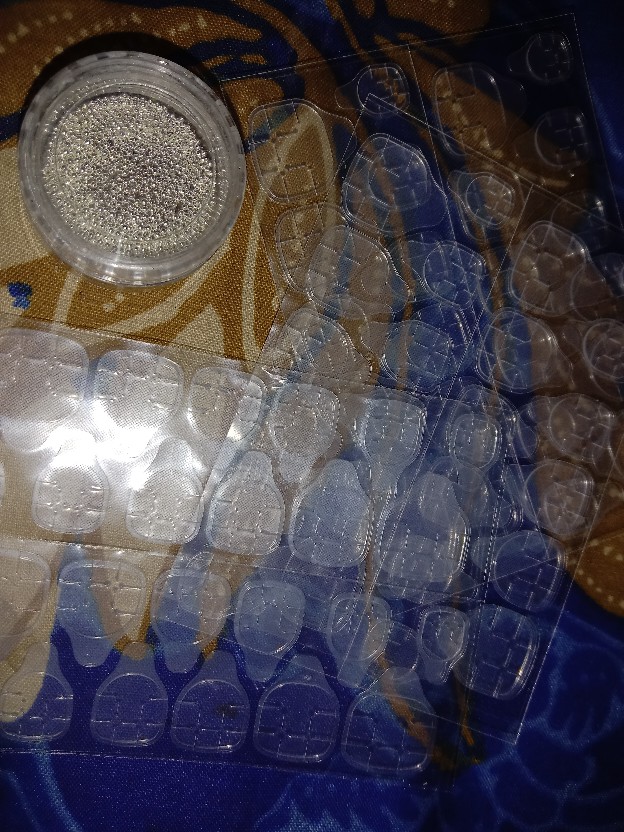 Manik-manik Bola Baja Mini 3d 1mm Warna Emas / Silver Untuk Nailart