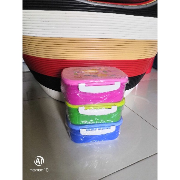 Kotak Makan Sunlife Peggy 090